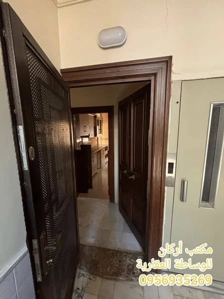 للاجار بحلب الجديدة شمالي خمس غرف وصالون طابق اول خلفي