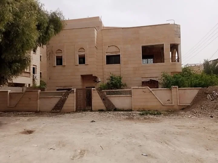 للبيع فيلا بفيلات البلديه